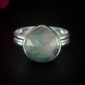 Rose Cut Moss Agate Ring - Size 8 to 8 1/4 - Sterling Silver - Dainty Moss Agate Jewelry - Faceted Gemstone Leaf Ring - Teardrop Tree Agate