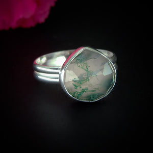 Rose Cut Moss Agate Ring - Size 8 to 8 1/4 - Sterling Silver - Dainty Moss Agate Jewelry - Faceted Gemstone Leaf Ring - Teardrop Tree Agate