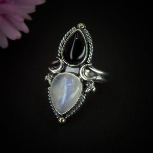 Black Onyx & Moonstone Ring - Size 8 1/4 - Sterling Silver