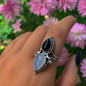 Black Onyx & Moonstone Ring - Size 8 1/4 - Sterling Silver