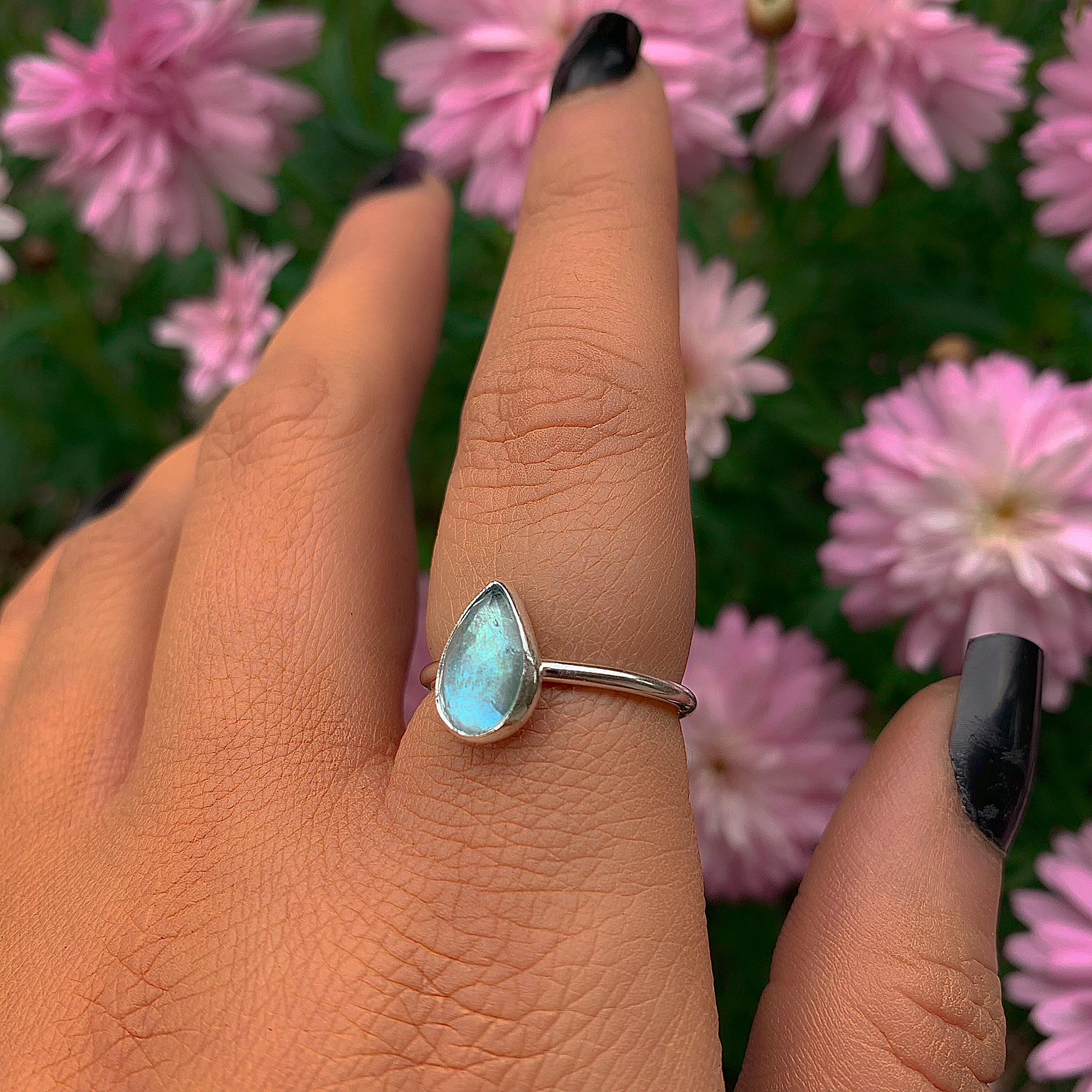 Rose Cut Aquamarine Ring - Size 7 to 7 1/4 - Sterling Silver