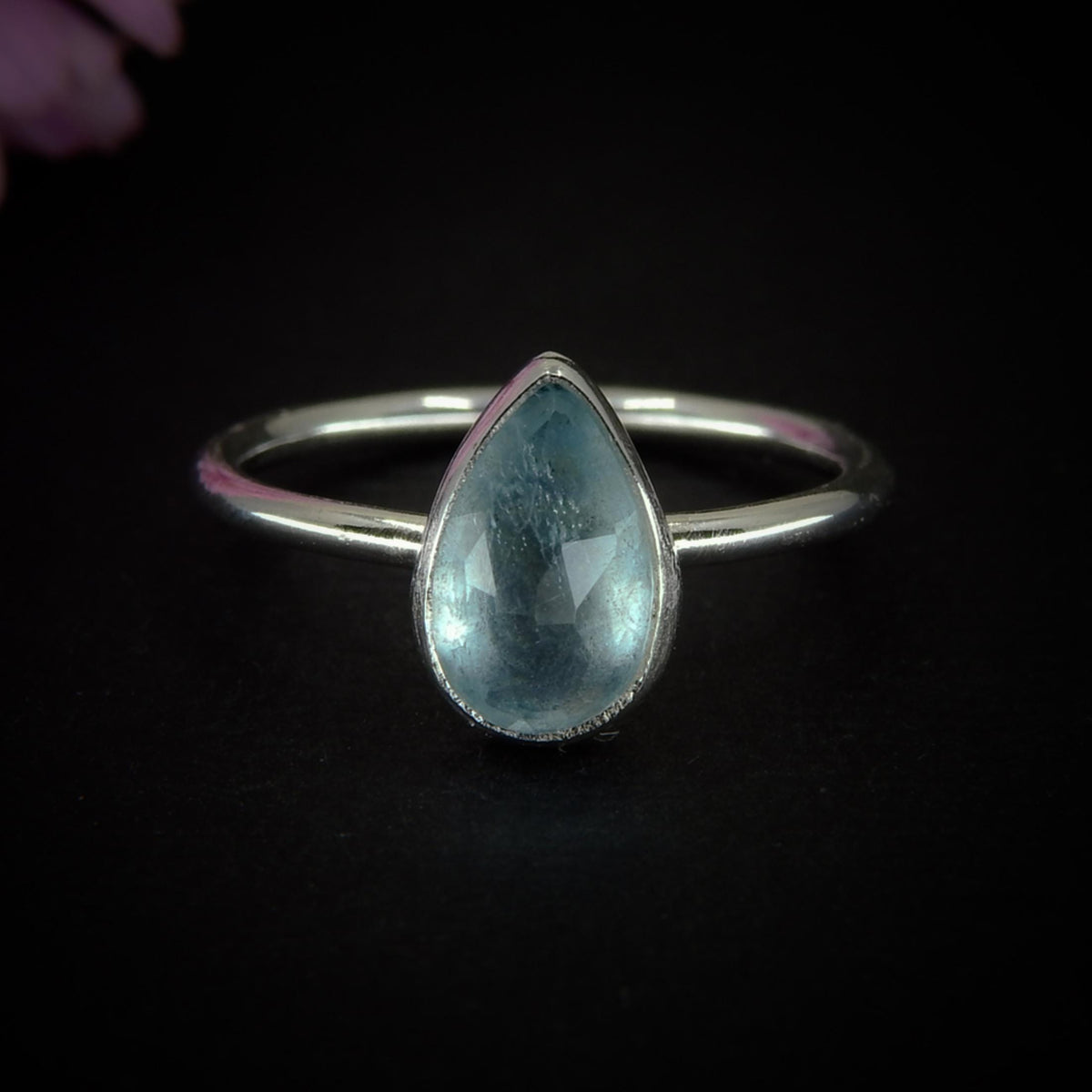 Rose Cut Aquamarine Ring - Size 7 to 7 1/4 - Sterling Silver