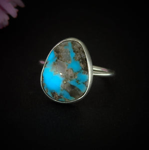 Kingman Turquoise Ring - Size 9 1/2 - Sterling Silver