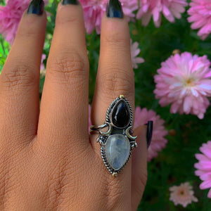 Black Onyx & Moonstone Ring - Size 8 1/4 - Sterling Silver