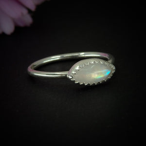 Moonstone Ring - Size 7 1/4 to 7 1/2 - Sterling Silver