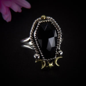 Rose Cut Black Onyx Coffin Ring - Size 7 1/4 to 7 1/2 - Sterling Silver - Halloween Jewellery - Faceted Onyx Crescent Moon - Witch Gothic