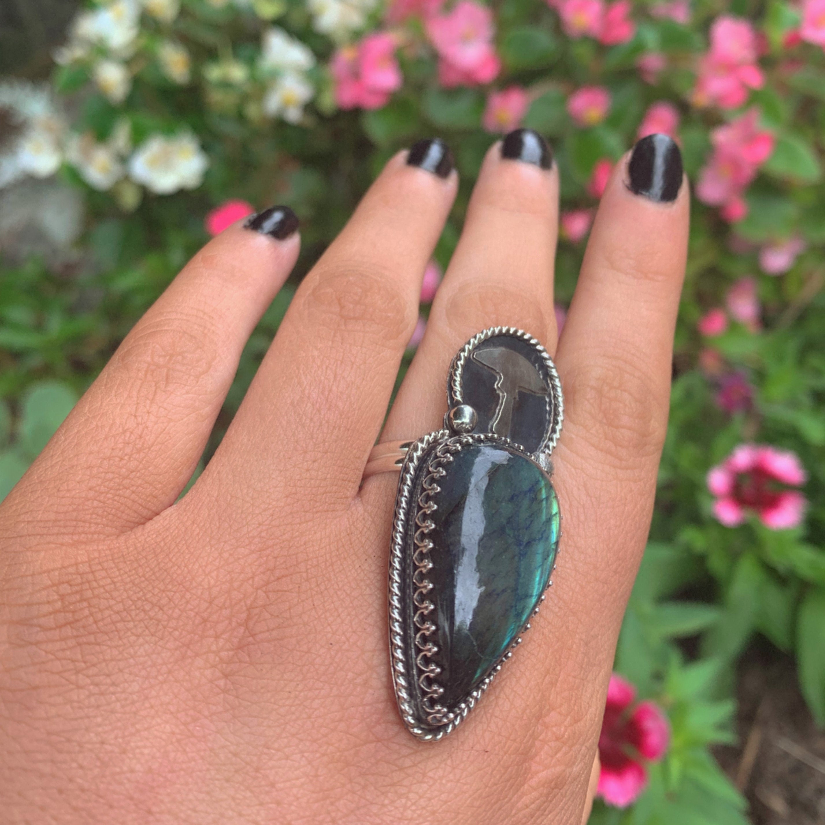 Blue Labradorite Toadstool Ring - Size 10 1/4 - Sterling Silver - Gem & Tonik
