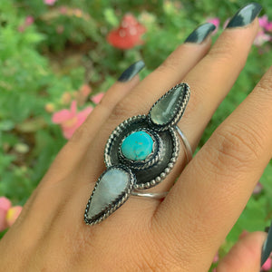 Prehnite, Moonstone & Sierra Nevada Turquoise Ring - Size 10 1/4 - Gem & Tonik
