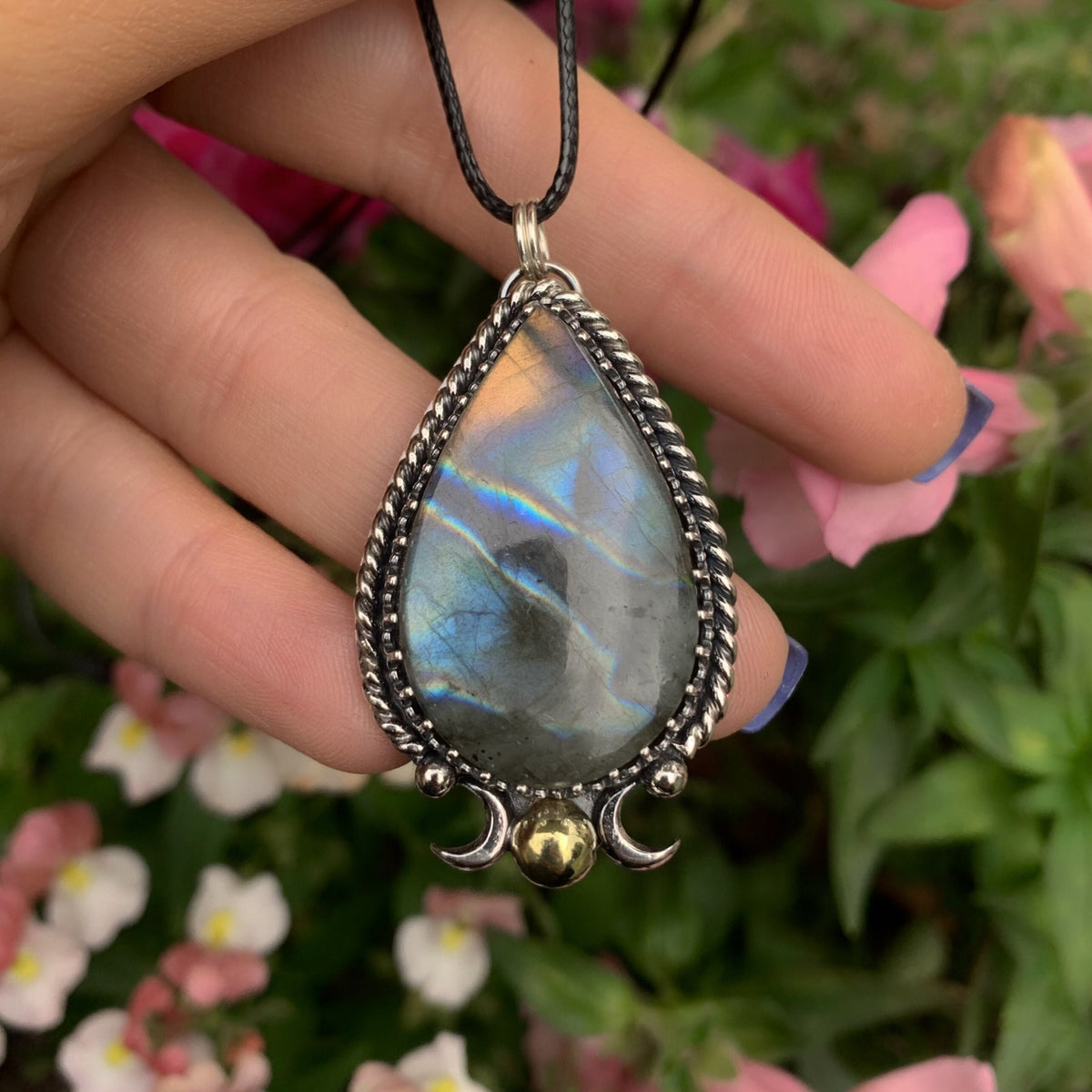 Rainbow Labradorite Pendant - Sterling Silver 