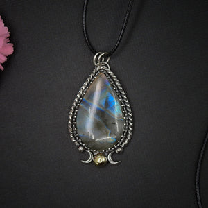 Rainbow Labradorite Pendant - Sterling Silver 