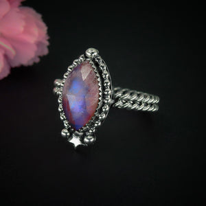 Rose Cut Moonstone & Red Jasper Ring - Size 11 