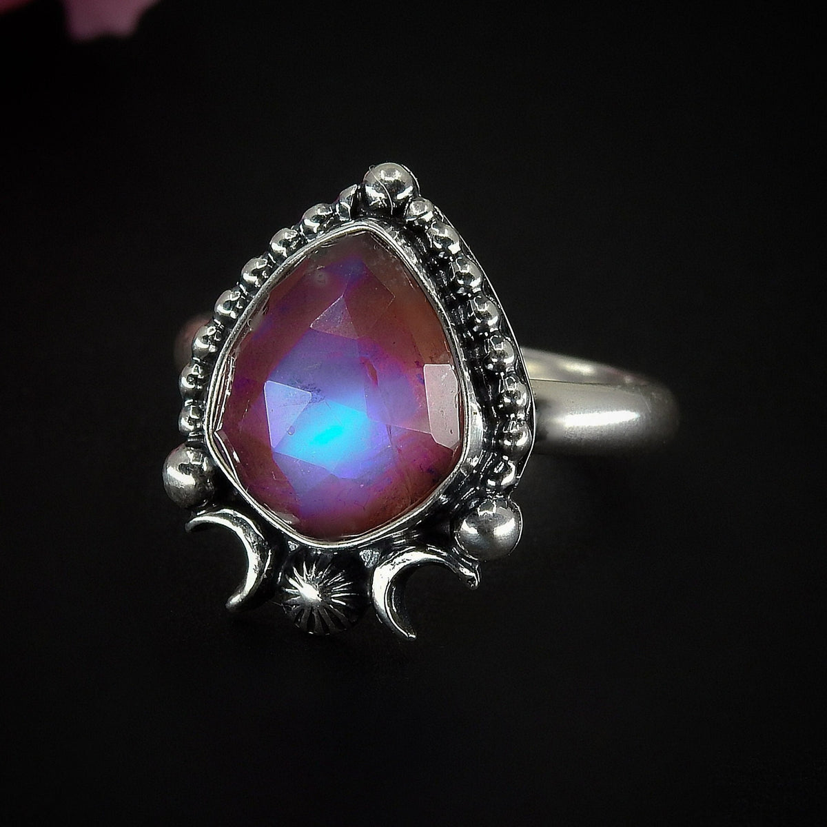 Rose Cut Moonstone & Red Jasper Ring - Size 10 1/2 