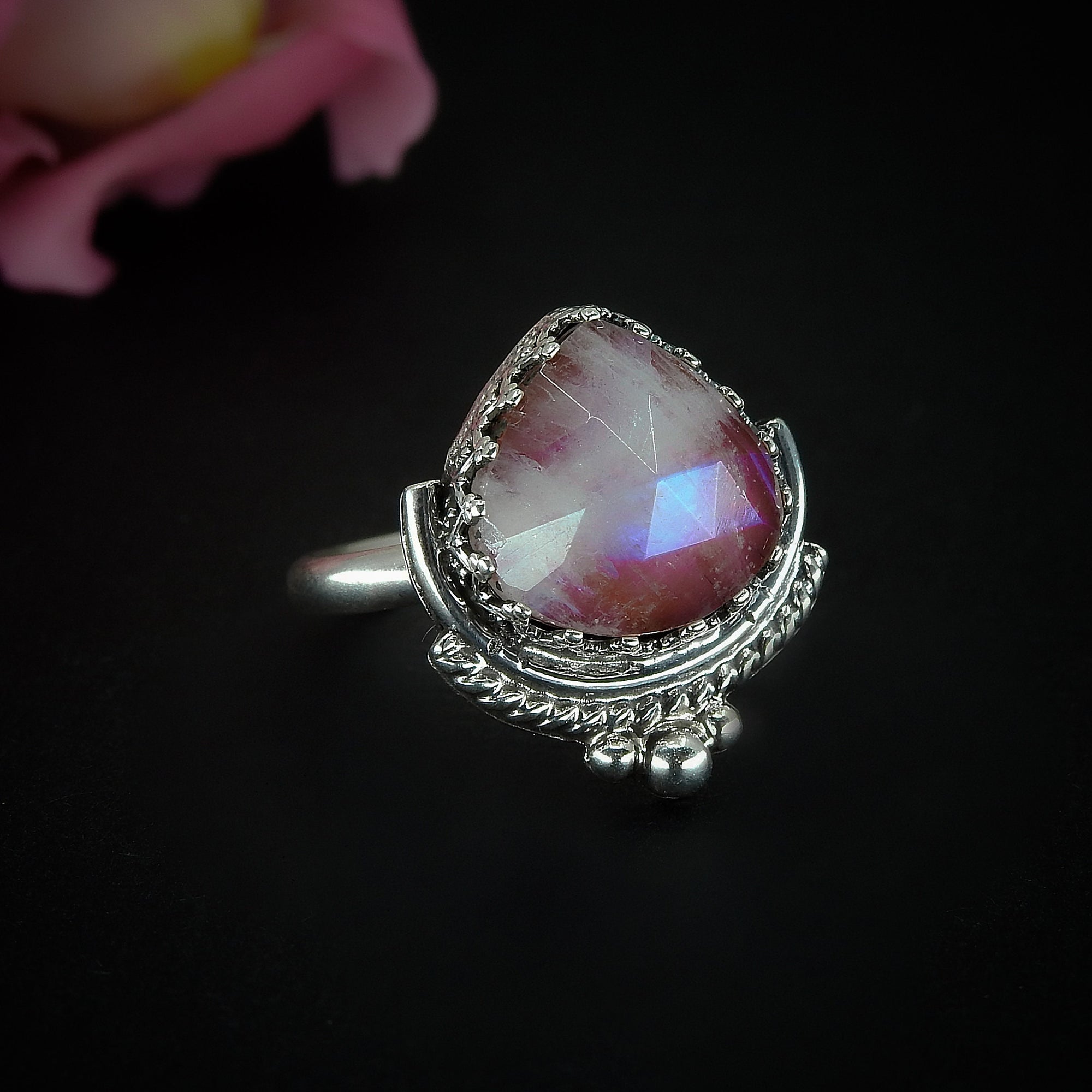 Rose Cut Moonstone & Red Jasper Ring - Size 6 1/4 to 6 1/2 