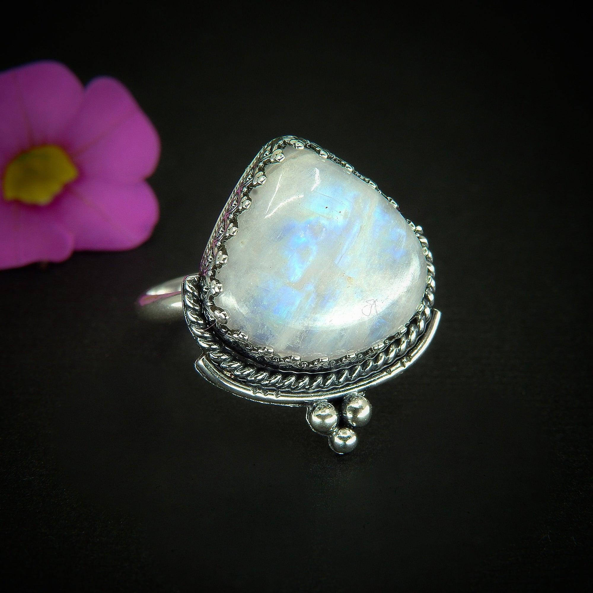 Moonstone Ring - Size 10 - Sterling Silver - Rainbow Moonstone Statement Ring - Blue Flash Moonstone Jewllery - Large Moonstone Ring OOAK