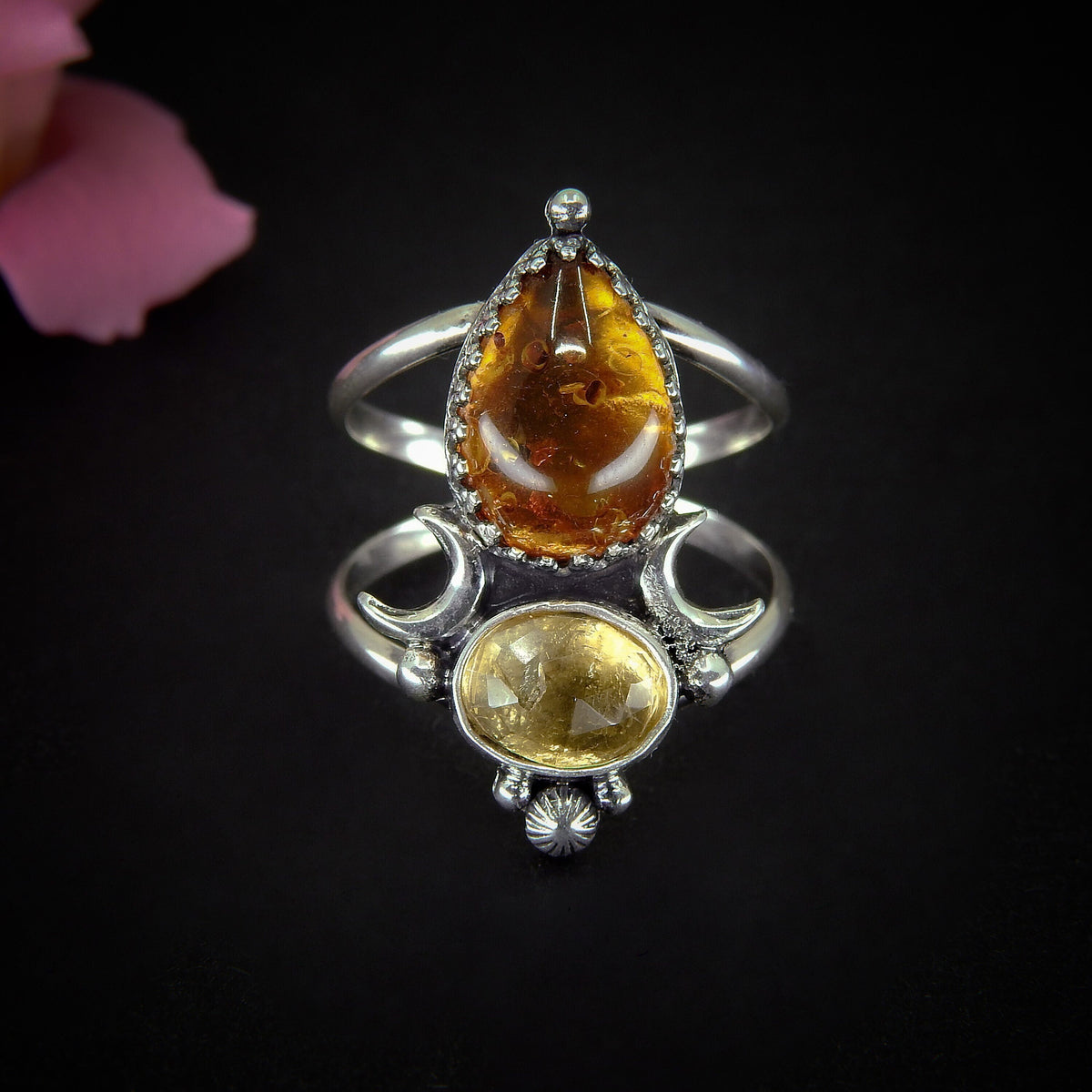 Rose Cut Citrine & Baltic Amber Ring - Size 9 1/2 - Sterling Silver - Citrine Ring - Moon Ring - Faceted Citrine Jewellery - Amber Jewelry