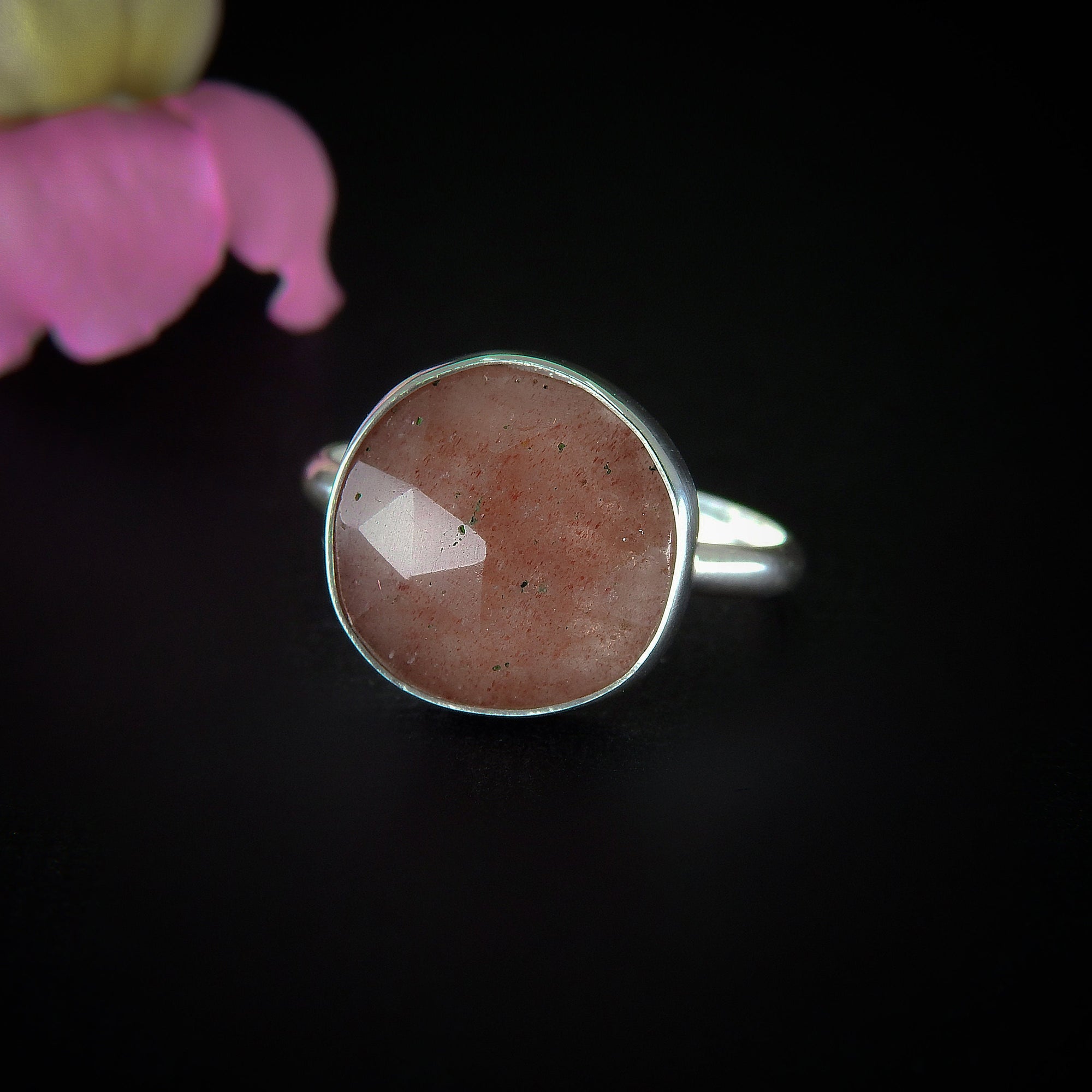 Rose Cut Strawberry Quartz Ring - Size 9 1/2 to 9 3/4 - Sterling Silver - Faceted Strawberry Quartz Jewellery - Pink Gemstone Statement Ring