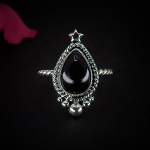 Black Onyx Ring - Size 6 1/4 - Sterling Silver - Dainty Onyx Ring - Teardrop Onyx Ring - Black Gemstone Jewellery - Onyx Star Ring Celestial
