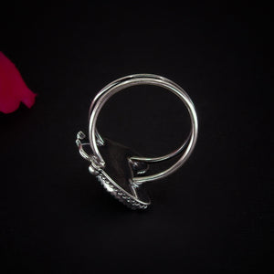 Rose Cut Moss Agate Moon Ring - Size 9 - Sterling Silver - Faceted Moss Agate Jewelry - Leaf Ring - Crescent Moon Tree Agate - Forest Ring