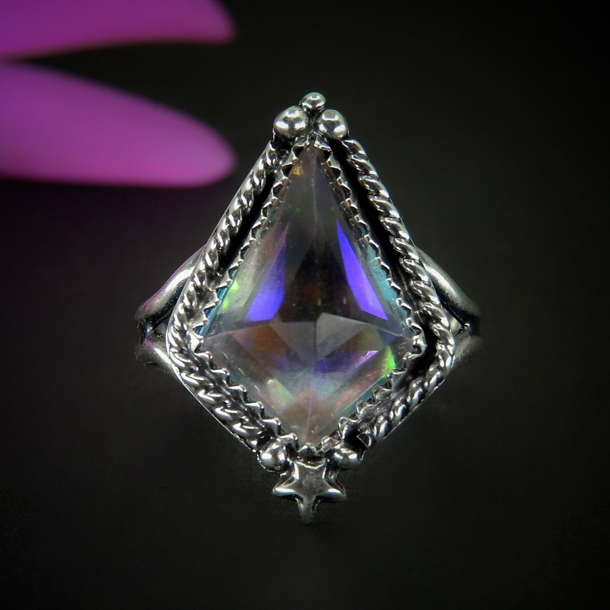 Angel Aura Quartz Ring - Size 9 - Sterling Silver - Angel Aura Quartz Star Ring - Kite Shaped Aura Quartz Jewelry - Faceted Rainbow Crystal