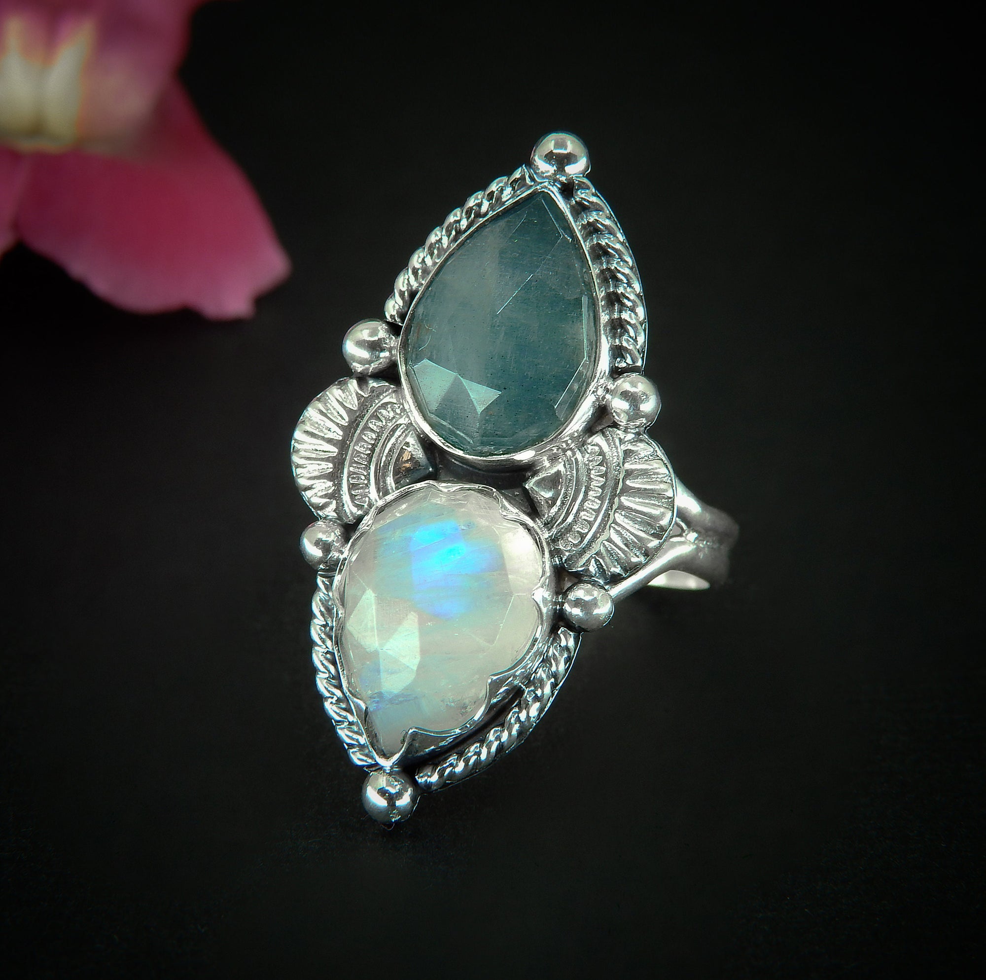 Rose Cut Aquamarine & Moonstone Ring - Size 11 - Sterling Silver - Aquamarine Ring - Rainbow Moonstone Jewelry - OOAK Ocean Shell Ring